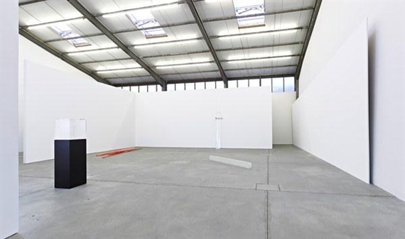 Natalia Stachon: All That is Solid Melts into Air - Loock Galerie