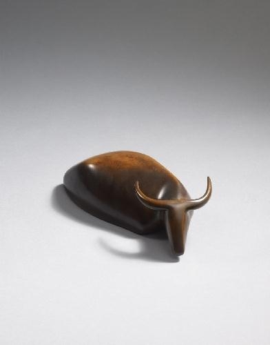 KLEINE LIEGENDE KUH (SMALL RECLINING COW) by Ewald Mataré, 1929