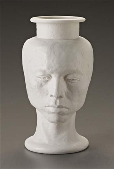 Pharrell Vase - Yi Zhou