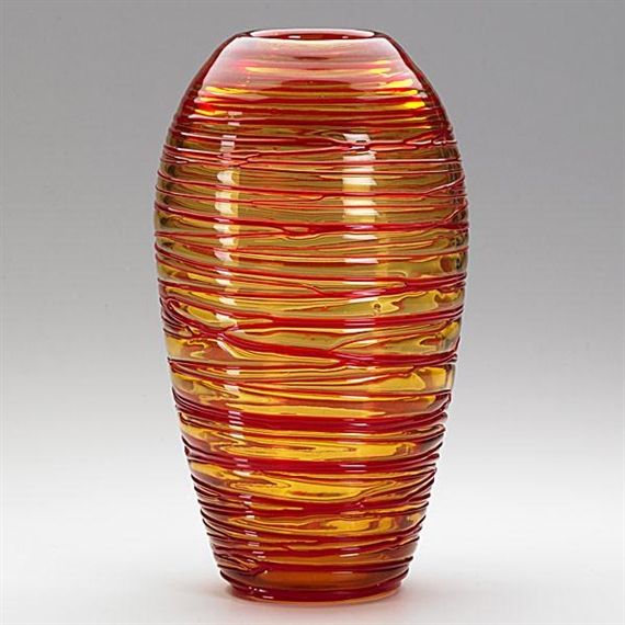 Fulvio Bianconi | Amber and red glass thread vase | MutualArt