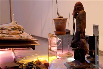 Martin Erik Andersen: Matter and Mind: Slipping through our Fingers - Isis Gallery