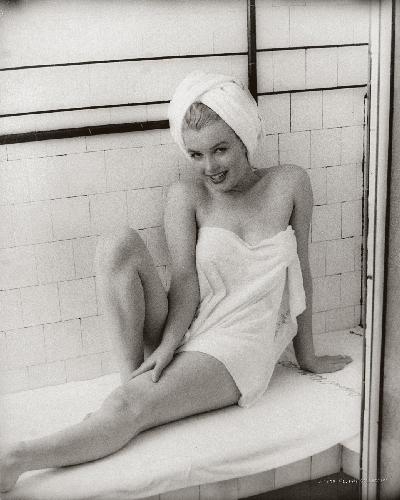 MARILYN MONROE by Andre de Dienes, 1953