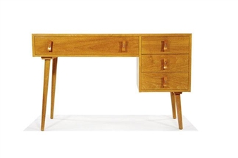 Suite of furniture (3) - Stanley Young