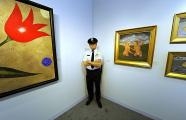 NY Armory Show showcases world art