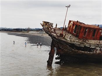 Ghost Ship by Justine Kurland, 2001