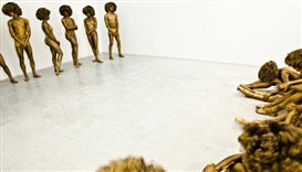 The Agenda (May 12-17): See Lorna Simpson's Gilded Dance, Jules Olitski's Glory Days, Henry Clay Frick's Favorite Rembrandts, and More