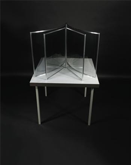 Pavillon, semi-circular 2-way mirror - Dan Graham