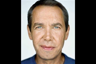 Martin Schoeller's Portraits of International Celebrities at The Kennedys in Berlin