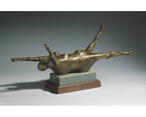 Sprawling woman by Kenneth Armitage, 1969