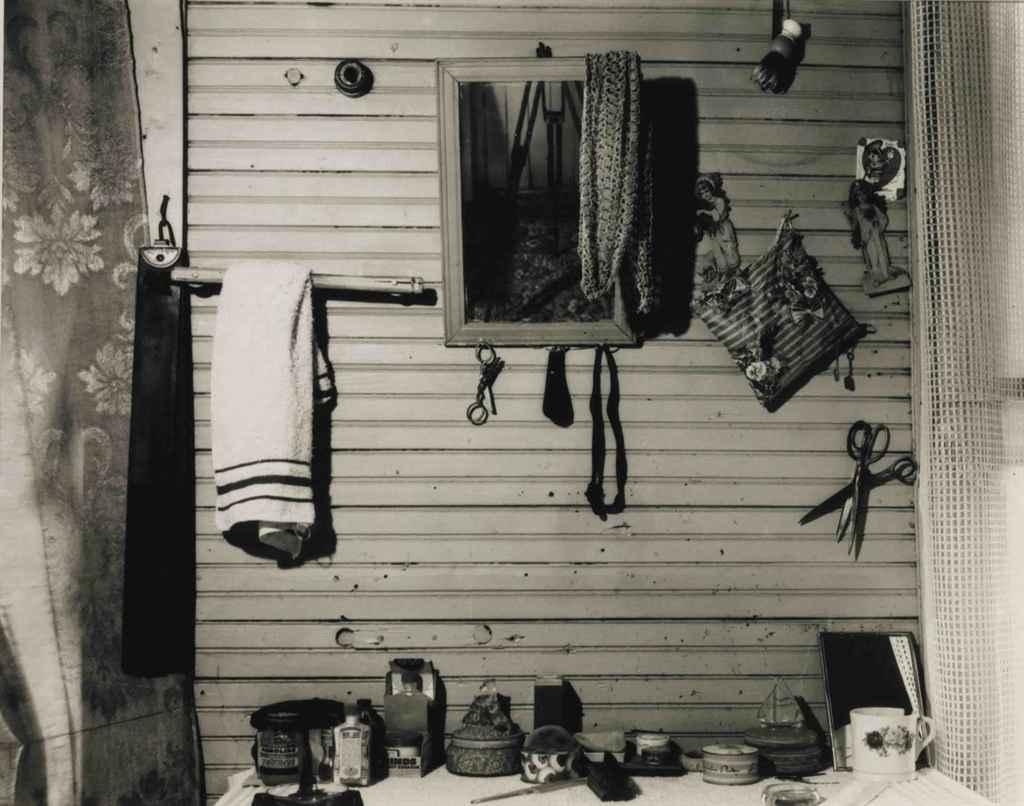 Bathroom Wall, Dresser Top, Fisherman's House, Biloxi, Mississippi, 1945