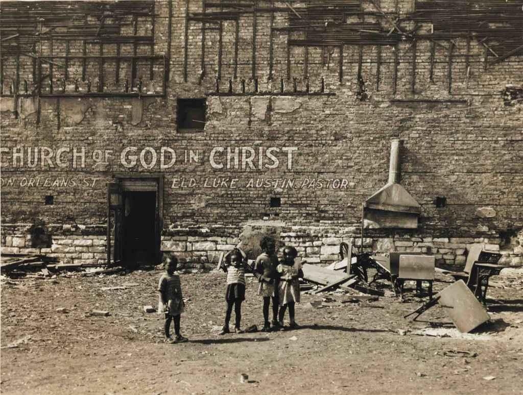 Walker Evans Chicago (1946) MutualArt