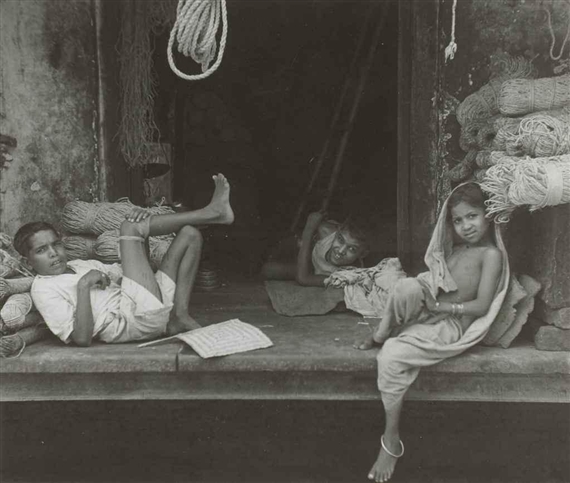 Children in Shopfront, India