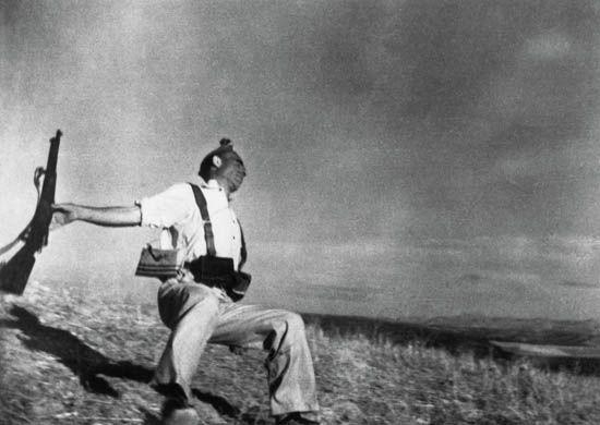 Death of a Loyalist soldier by Robert Capa, 1936; printed 1998