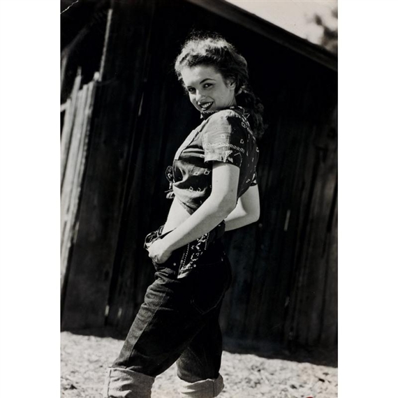 Marilyn Monroe by Andre de Dienes, 1946