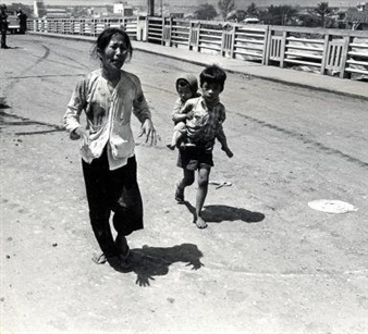 "Saigon under attack". October 11, 1968 - Philip Jones Griffiths