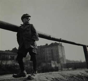 Stern Light: Socially Conscious Photography in Interwar Czechoslovakia - Leica Gallery Prague