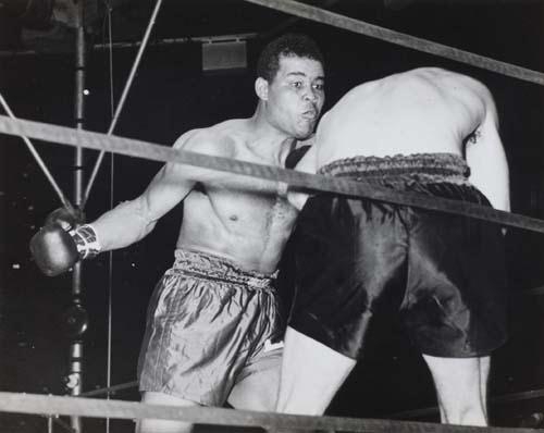 Joe Louis in the ring by Arthur Rickerby, 1940