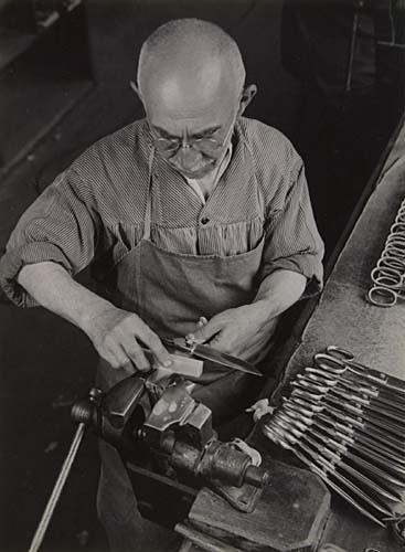 Scissor maker by Albert Renger-Patzsch, 1940s