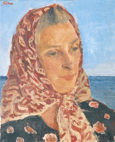 HEAD OF DORELIA WEARING A PATTERNED HEADSCARF