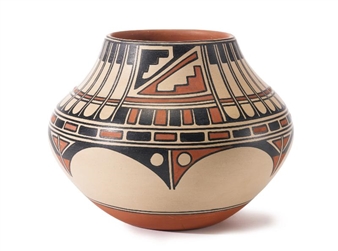 compressed globular form - Maria Montoya Martinez