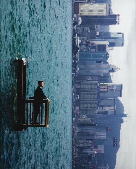 Balcony II (Hong-Kong) by Philippe Ramette, 2001