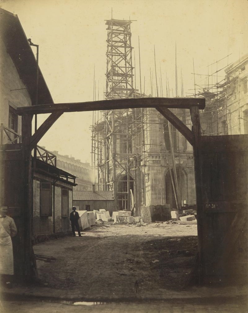 Artwork by Louis-Émile Durandelle, Vu du Pavillon des Abonnés Près de La Porte de L'agence (Opera Garnier), Made of Albumen print