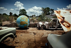 Photographs by Robin Hammond on view at Fondazione Forma per la Fotografia