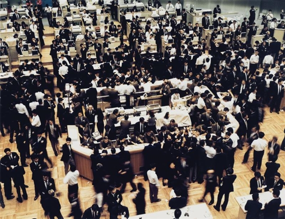TOKYO, STOCK EXCHANGE by Andreas Gursky, 1990