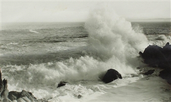 Crashing Surf - Leopold Hugh
