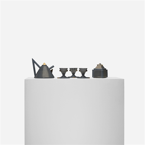 Nefertiti tea set by Matteo Thun, 1981