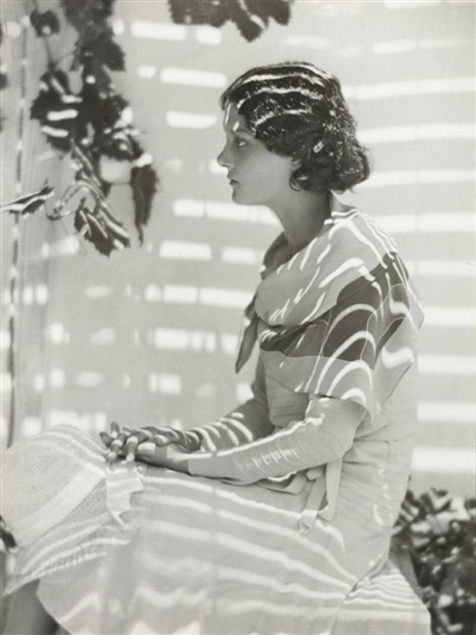 Dorothy gadsby (roseville) profile by Harold Cazneaux, 1931