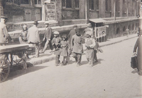 Petits maraudeurs, Marseille by Germaine Krull, circa 1930