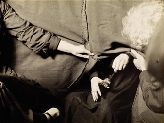 Spiritualist Meeting - Marthe Béraud