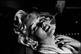 From a Chihuahua to Marilyn Monroe: Photographer Elliott Erwitt exhibits the best of his work in Prague