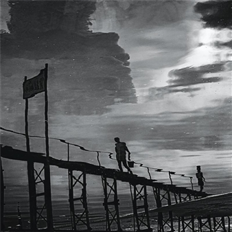 Phantom reflection - Huang Guiquan