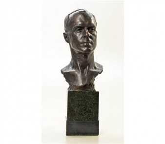 Sculpture Exhibition Shows Wartime Humanity