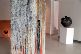 Ray Meeker: 71 Running - Nature Morte, Dhan Mill