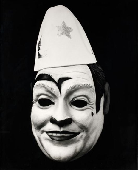 SANS TITRE (MASQUES) by Valérie Belin, 2004