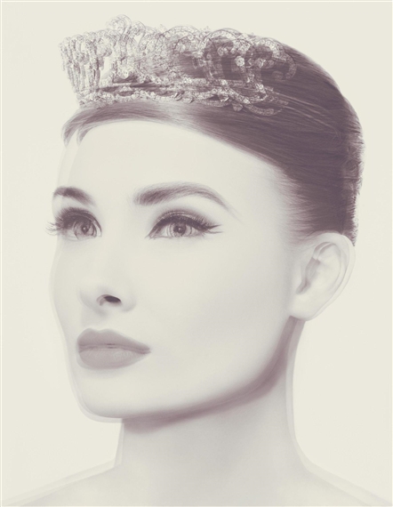 Têtes Couronnées #5 by Valérie Belin, 2009