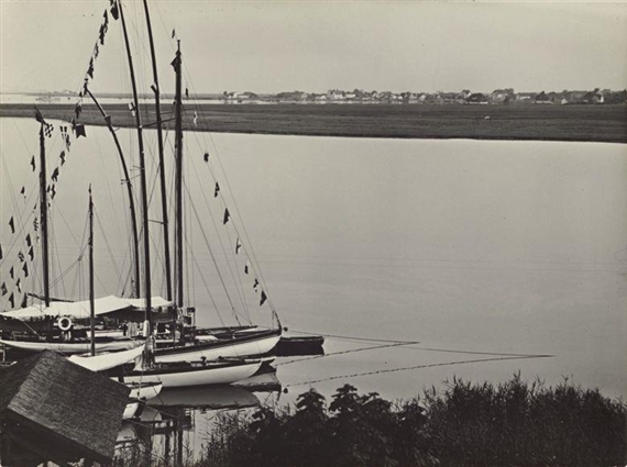 2 WORKS; AM BOLTEN; FISCHKUTTER by Aenne Biermann, 1930