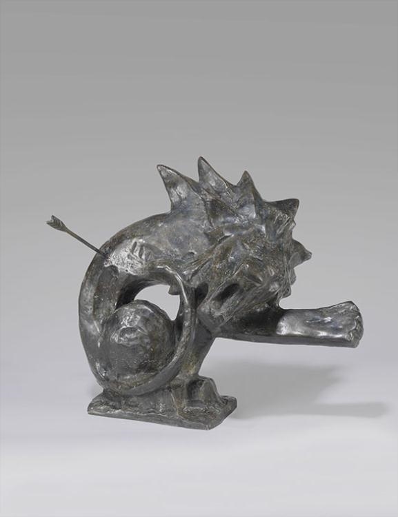 Artwork by Fritz Behn, Getroffener Löwe, Made of bronze with brown patina