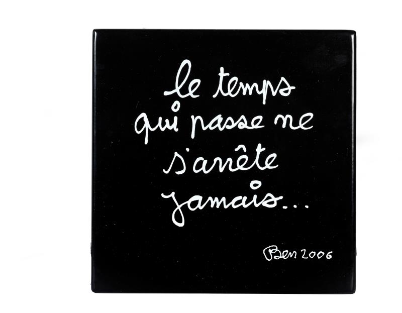 Artwork by Ben Benjamin, Le temps qui passe ne s'arrête jamais [Time passes and never stops], Made of steel box, silk screen
