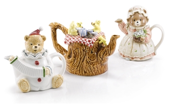 BEAR PICNIC TEAPOT - Sunshine Ceramics