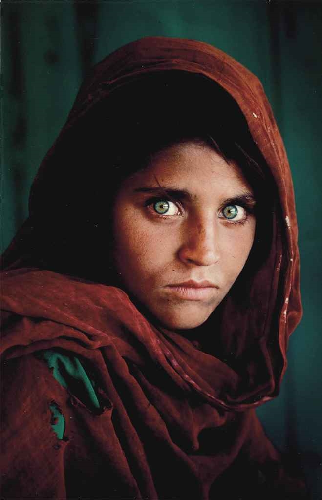 Afghan Girl, Sharbat Gula, Peshawar, Pakistan by Steve McCurry, 1984