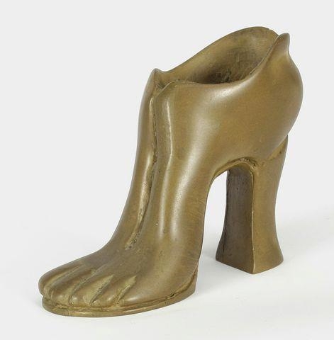 FUSSSCHUH by Jürgen Klauke, 1977