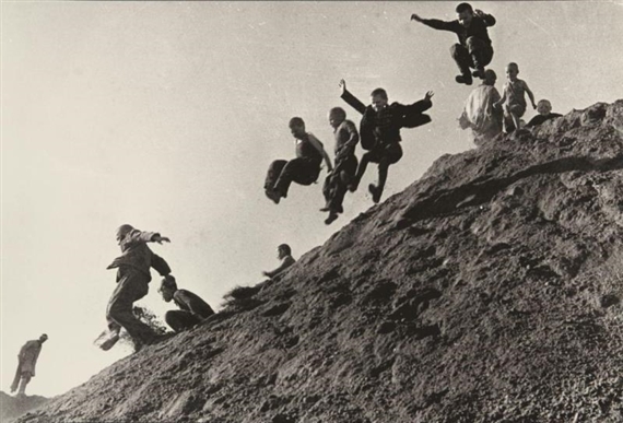 Ankunft am Wasser/Arriving at the Water, USSR 1937