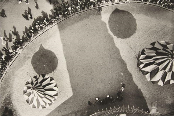 Am Fallschirmturm/From the Parachute Tower, Moscow 1930