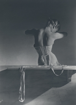 The Summer Show: Photographs 1900-2000 - Galerie Johannes Faber