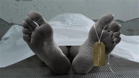 Jeweller Susan Cohn creates golden toe tag for friend to be buried with