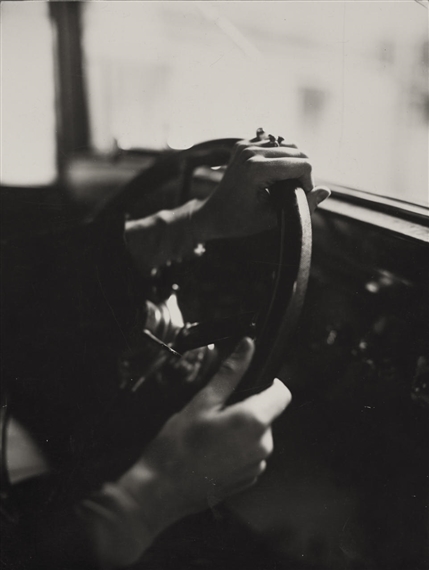Frauenhände am Steuer (Female hands on steering wheel) by Germaine Krull, circa 1928